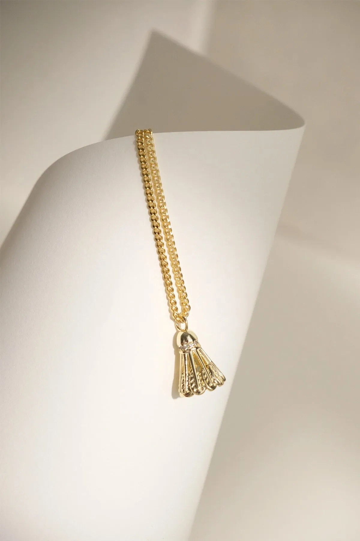 Badminton Necklace in Gold